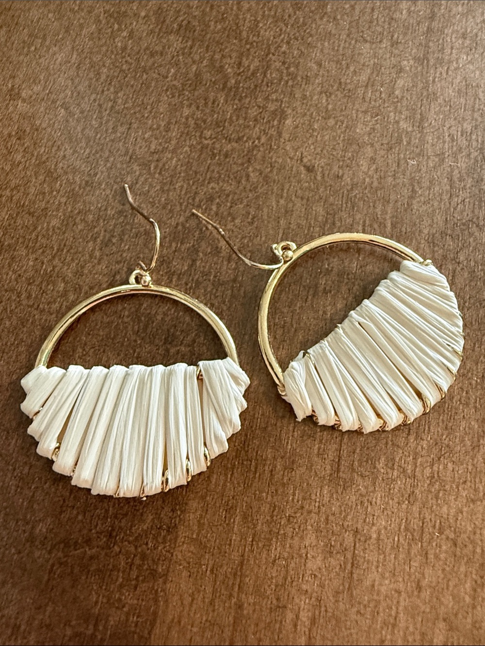 Gold Hoop Earrings with White Raffia Fan Detail